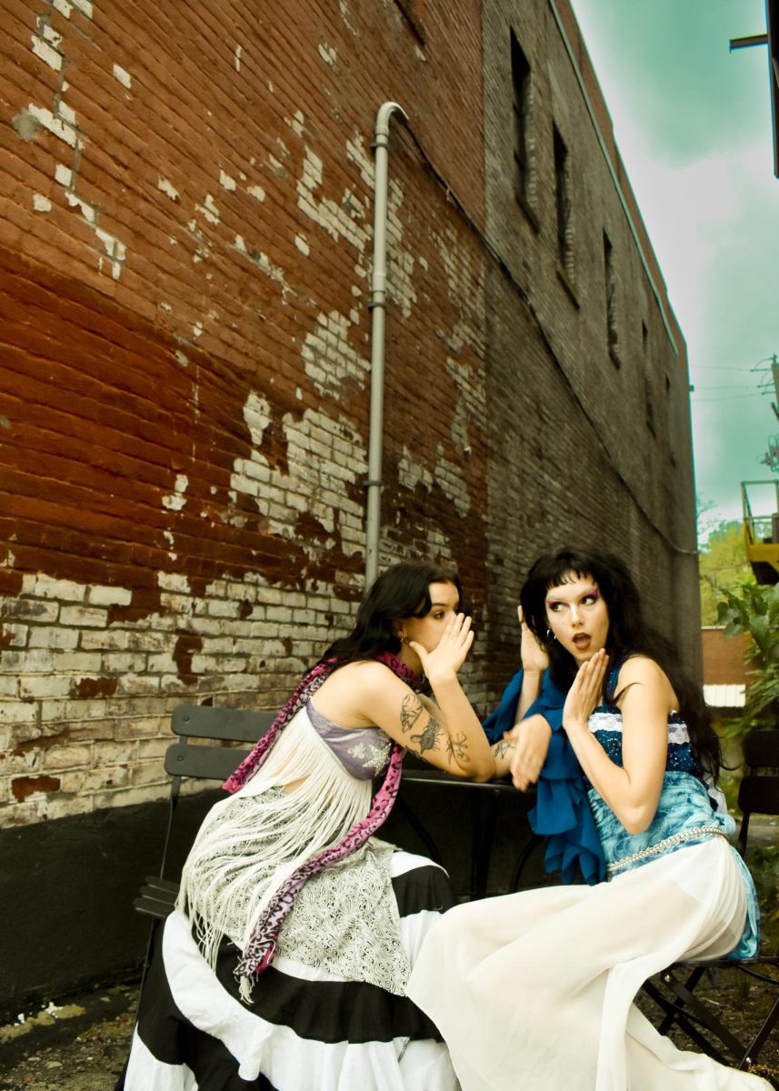 Sapphic Time Travel: An Interstellar Connection